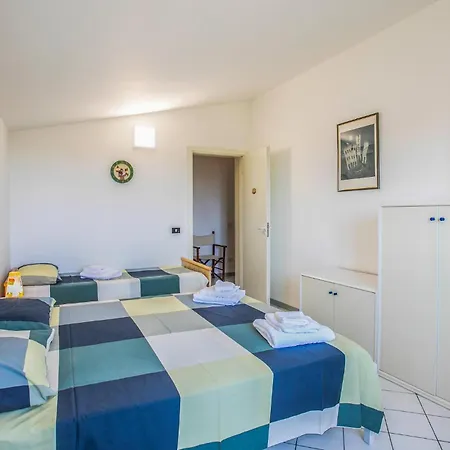 בית נופש 3 Bedroom Cozy In