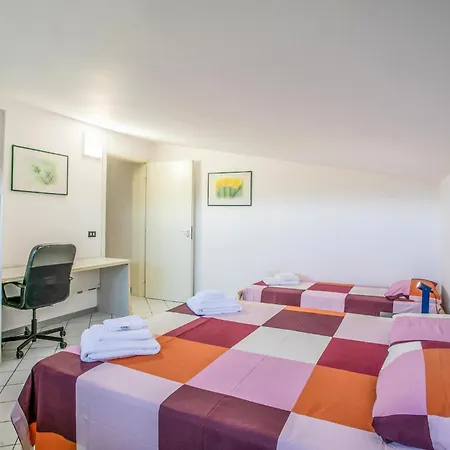 בית נופש 3 Bedroom Cozy In *