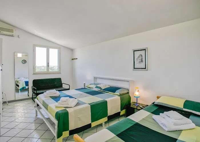 3 Bedroom Cozy In * Rosolini