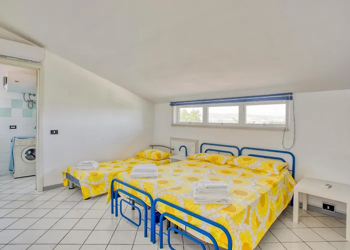 3 Bedroom Cozy In *