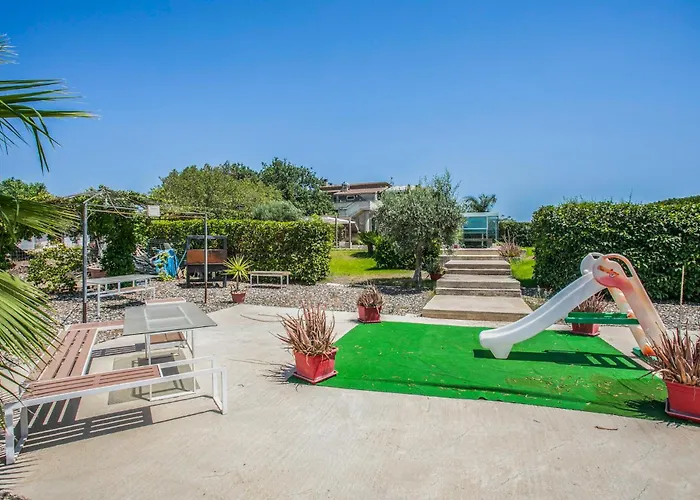 3 Bedroom Cozy In Casa vacanze
